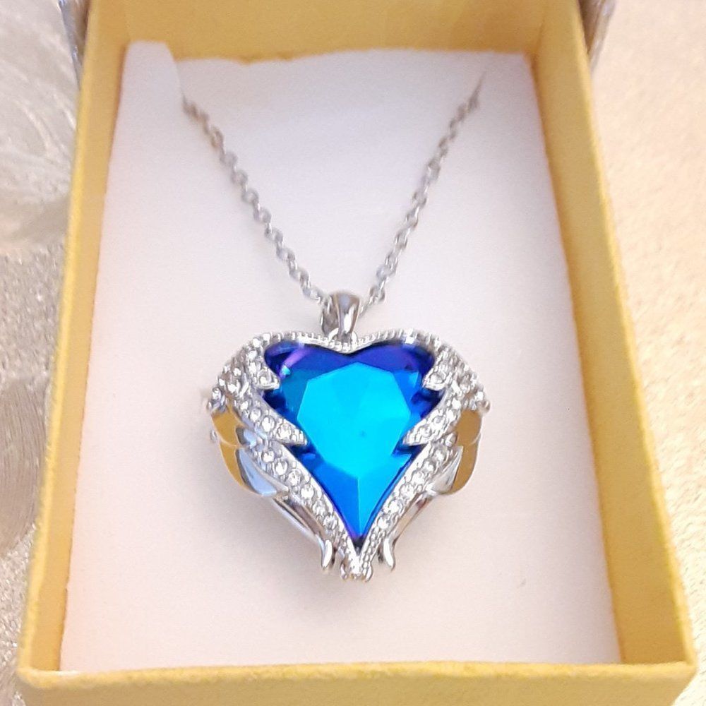 Ocean Blue Heart Crystal Necklace  - NWOT